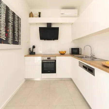 Luxury Bellavista - Four Bedroom With Pool * Pag Town