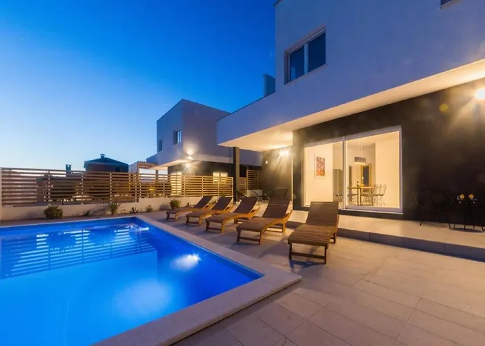 Βίλα Luxury Bellavista - Four Bedroom With Pool