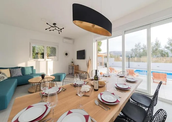 Βίλα Luxury Bellavista - Four Bedroom With Pool
